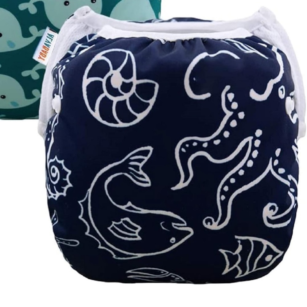 Adjustable swim diaper for babies